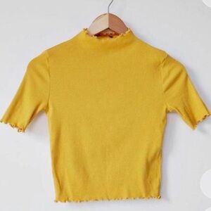 VTG Y2K Basic Mustard Butter Yellow Short Sleeve Top Sz XS